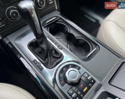 Чорний Ленд Ровер Рендж Ровер, об'ємом двигуна 5 л та пробігом 163 тис. км за 11990 $, фото 42 на Automoto.ua