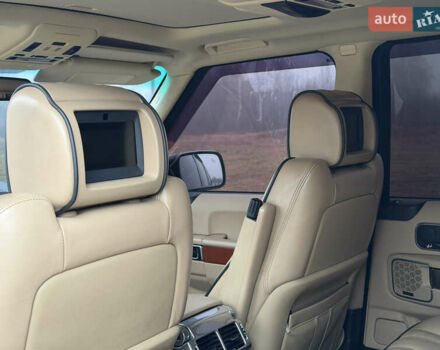 Черный Ленд Ровер Рендж Ровер, объемом двигателя 5 л и пробегом 195 тыс. км за 16000 $, фото 16 на Automoto.ua