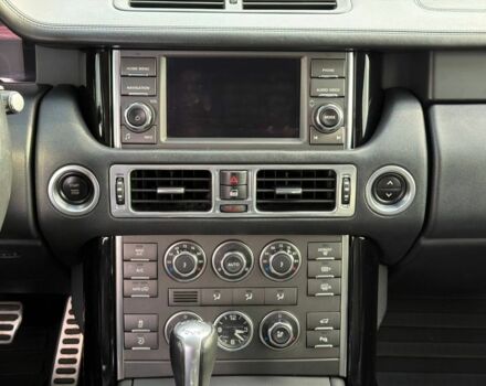 Чорний Ленд Ровер Рендж Ровер, об'ємом двигуна 5 л та пробігом 276 тис. км за 15000 $, фото 6 на Automoto.ua