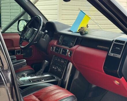 Чорний Ленд Ровер Рендж Ровер, об'ємом двигуна 5 л та пробігом 374 тис. км за 14800 $, фото 9 на Automoto.ua
