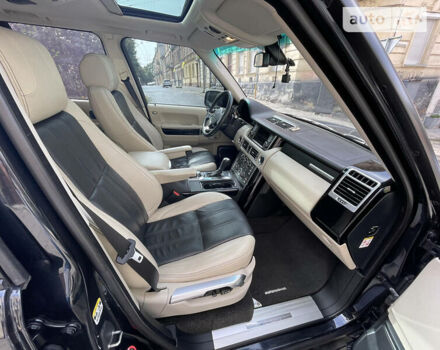 Черный Ленд Ровер Рендж Ровер, объемом двигателя 5 л и пробегом 236 тыс. км за 18000 $, фото 7 на Automoto.ua