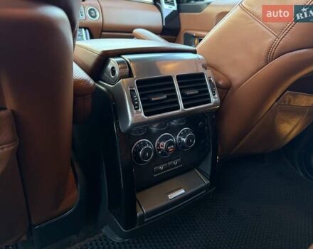 Черный Ленд Ровер Рендж Ровер, объемом двигателя 5 л и пробегом 230 тыс. км за 17900 $, фото 24 на Automoto.ua