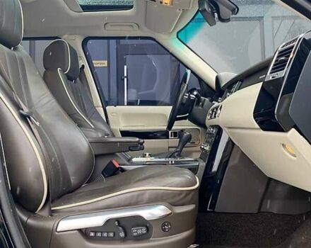 Чорний Ленд Ровер Рендж Ровер, об'ємом двигуна 5 л та пробігом 189 тис. км за 16500 $, фото 16 на Automoto.ua