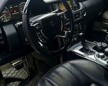 Чорний Ленд Ровер Рендж Ровер, об'ємом двигуна 5 л та пробігом 135 тис. км за 23500 $, фото 5 на Automoto.ua