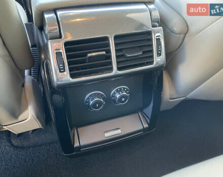 Чорний Ленд Ровер Рендж Ровер, об'ємом двигуна 5 л та пробігом 258 тис. км за 17000 $, фото 8 на Automoto.ua