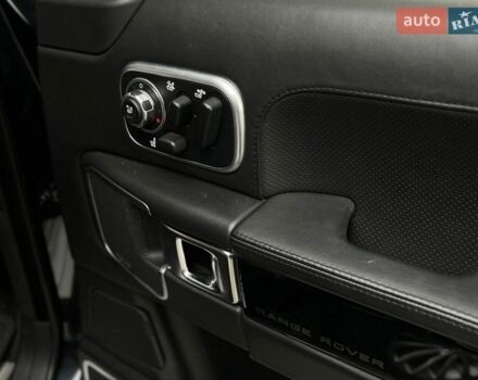Чорний Ленд Ровер Рендж Ровер, об'ємом двигуна 5 л та пробігом 129 тис. км за 24999 $, фото 29 на Automoto.ua