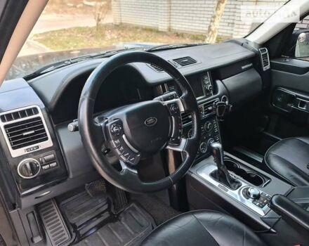 Черный Ленд Ровер Рендж Ровер, объемом двигателя 5 л и пробегом 137 тыс. км за 18000 $, фото 21 на Automoto.ua