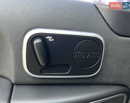 Чорний Ленд Ровер Рендж Ровер, об'ємом двигуна 5 л та пробігом 105 тис. км за 25000 $, фото 18 на Automoto.ua