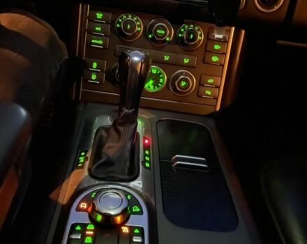 Черный Ленд Ровер Рендж Ровер, объемом двигателя 5 л и пробегом 250 тыс. км за 19800 $, фото 4 на Automoto.ua