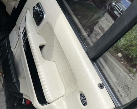 Черный Ленд Ровер Рендж Ровер, объемом двигателя 5 л и пробегом 236 тыс. км за 18000 $, фото 21 на Automoto.ua