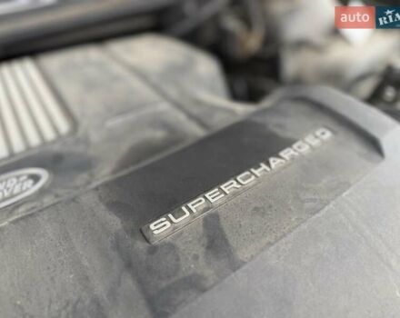 Чорний Ленд Ровер Рендж Ровер, об'ємом двигуна 5 л та пробігом 163 тис. км за 11990 $, фото 36 на Automoto.ua