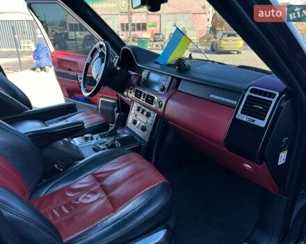 Чорний Ленд Ровер Рендж Ровер, об'ємом двигуна 5 л та пробігом 372 тис. км за 12500 $, фото 41 на Automoto.ua