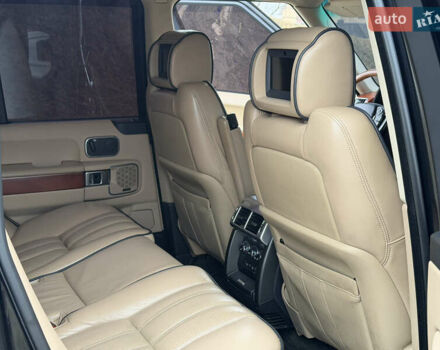 Черный Ленд Ровер Рендж Ровер, объемом двигателя 5 л и пробегом 195 тыс. км за 16000 $, фото 24 на Automoto.ua