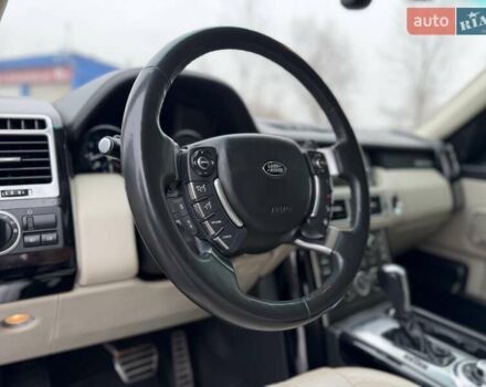 Чорний Ленд Ровер Рендж Ровер, об'ємом двигуна 5 л та пробігом 163 тис. км за 11990 $, фото 20 на Automoto.ua