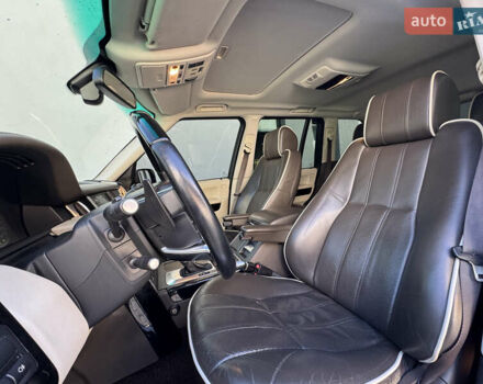 Черный Ленд Ровер Рендж Ровер, объемом двигателя 5 л и пробегом 225 тыс. км за 13500 $, фото 15 на Automoto.ua