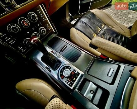 Черный Ленд Ровер Рендж Ровер, объемом двигателя 5 л и пробегом 265 тыс. км за 17999 $, фото 57 на Automoto.ua