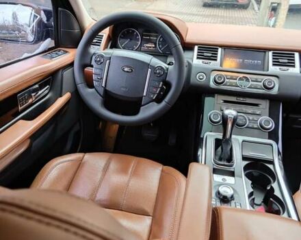 Черный Ленд Ровер Рендж Ровер, объемом двигателя 5 л и пробегом 210 тыс. км за 17000 $, фото 9 на Automoto.ua