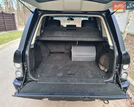 Черный Ленд Ровер Рендж Ровер, объемом двигателя 5 л и пробегом 137 тыс. км за 18000 $, фото 30 на Automoto.ua