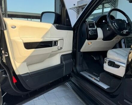 Чорний Ленд Ровер Рендж Ровер, об'ємом двигуна 5 л та пробігом 181 тис. км за 17999 $, фото 34 на Automoto.ua