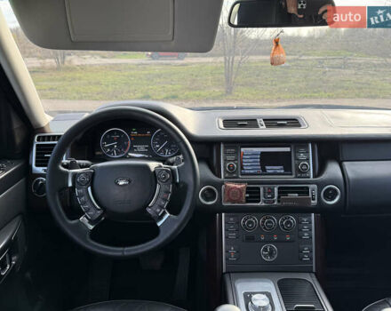 Чорний Ленд Ровер Рендж Ровер, об'ємом двигуна 4.37 л та пробігом 300 тис. км за 18999 $, фото 14 на Automoto.ua