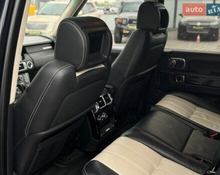 Чорний Ленд Ровер Рендж Ровер, об'ємом двигуна 5 л та пробігом 129 тис. км за 24999 $, фото 27 на Automoto.ua