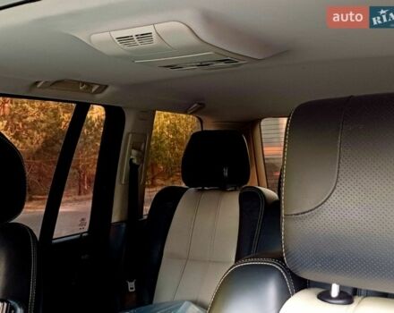 Чорний Ленд Ровер Рендж Ровер, об'ємом двигуна 5 л та пробігом 225 тис. км за 15000 $, фото 8 на Automoto.ua