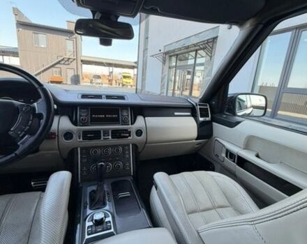 Чорний Ленд Ровер Рендж Ровер, об'ємом двигуна 5 л та пробігом 181 тис. км за 17999 $, фото 43 на Automoto.ua