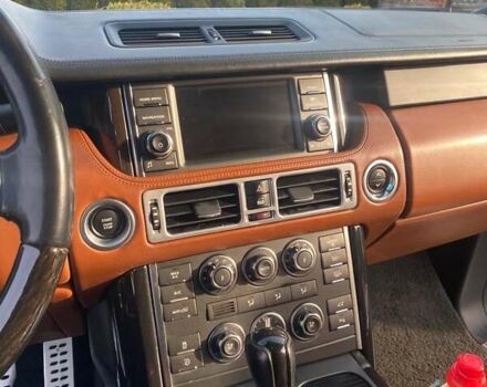 Черный Ленд Ровер Рендж Ровер, объемом двигателя 5 л и пробегом 222 тыс. км за 16300 $, фото 6 на Automoto.ua