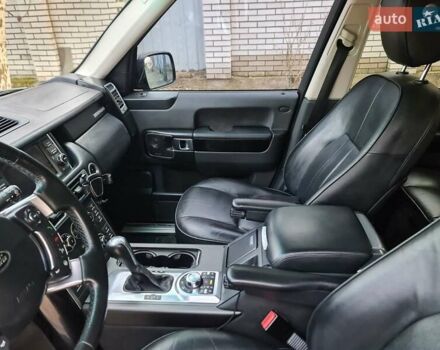 Черный Ленд Ровер Рендж Ровер, объемом двигателя 5 л и пробегом 137 тыс. км за 18000 $, фото 22 на Automoto.ua