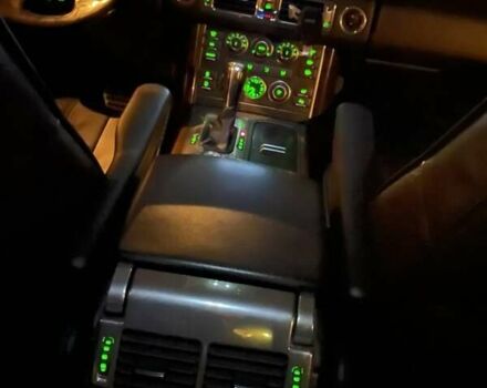 Черный Ленд Ровер Рендж Ровер, объемом двигателя 5 л и пробегом 250 тыс. км за 17700 $, фото 9 на Automoto.ua