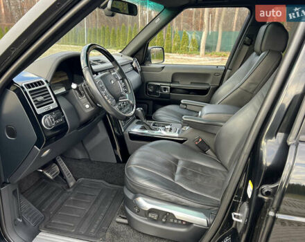 Чорний Ленд Ровер Рендж Ровер, об'ємом двигуна 5 л та пробігом 105 тис. км за 25000 $, фото 11 на Automoto.ua