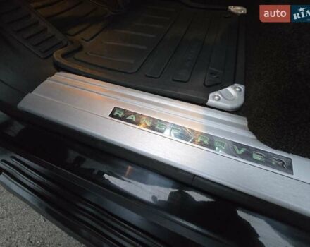 Черный Ленд Ровер Рендж Ровер, объемом двигателя 5 л и пробегом 199 тыс. км за 17000 $, фото 9 на Automoto.ua