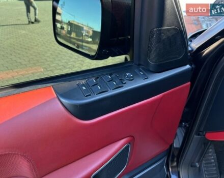 Чорний Ленд Ровер Рендж Ровер, об'ємом двигуна 5 л та пробігом 372 тис. км за 12500 $, фото 33 на Automoto.ua