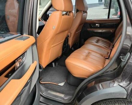 Черный Ленд Ровер Рендж Ровер, объемом двигателя 5 л и пробегом 210 тыс. км за 17000 $, фото 14 на Automoto.ua