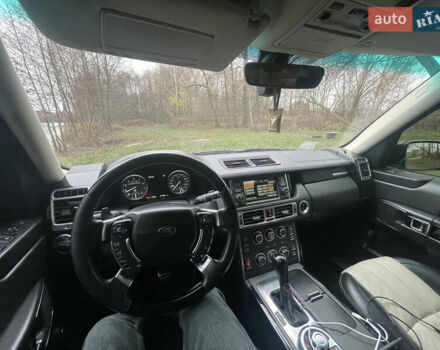 Чорний Ленд Ровер Рендж Ровер, об'ємом двигуна 5 л та пробігом 217 тис. км за 15500 $, фото 14 на Automoto.ua