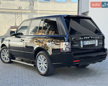 Черный Ленд Ровер Рендж Ровер, объемом двигателя 5 л и пробегом 225 тыс. км за 13500 $, фото 2 на Automoto.ua