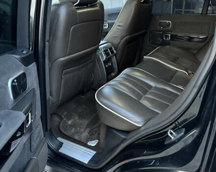 Чорний Ленд Ровер Рендж Ровер, об'ємом двигуна 4.37 л та пробігом 246 тис. км за 17777 $, фото 19 на Automoto.ua