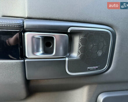 Чорний Ленд Ровер Рендж Ровер, об'ємом двигуна 4.39 л та пробігом 186 тис. км за 19600 $, фото 34 на Automoto.ua