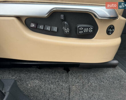 Чорний Ленд Ровер Рендж Ровер, об'ємом двигуна 4.37 л та пробігом 390 тис. км за 20500 $, фото 25 на Automoto.ua