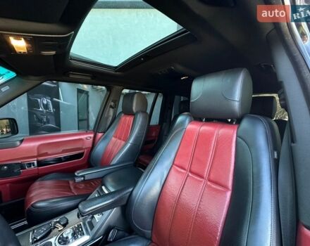 Чорний Ленд Ровер Рендж Ровер, об'ємом двигуна 5 л та пробігом 372 тис. км за 12500 $, фото 29 на Automoto.ua