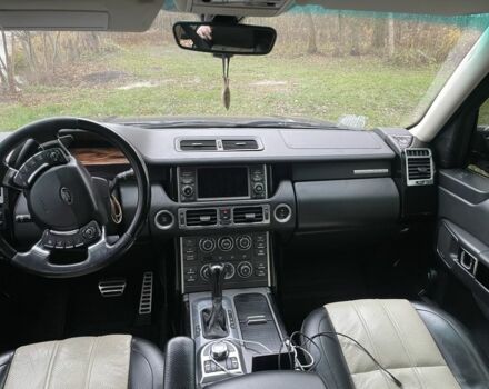 Черный Ленд Ровер Рендж Ровер, объемом двигателя 5 л и пробегом 218 тыс. км за 14999 $, фото 9 на Automoto.ua