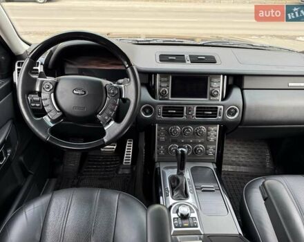 Черный Ленд Ровер Рендж Ровер, объемом двигателя 5 л и пробегом 220 тыс. км за 12999 $, фото 60 на Automoto.ua