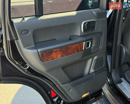 Чорний Ленд Ровер Рендж Ровер, об'ємом двигуна 4.37 л та пробігом 230 тис. км за 20000 $, фото 13 на Automoto.ua