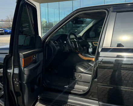 Чорний Ленд Ровер Рендж Ровер, об'ємом двигуна 5 л та пробігом 108 тис. км за 23500 $, фото 16 на Automoto.ua