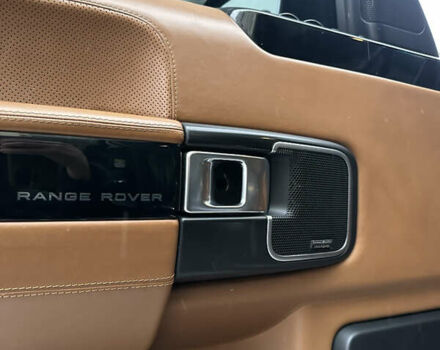 Черный Ленд Ровер Рендж Ровер, объемом двигателя 5 л и пробегом 180 тыс. км за 16000 $, фото 13 на Automoto.ua