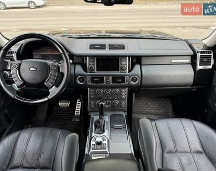 Черный Ленд Ровер Рендж Ровер, объемом двигателя 5 л и пробегом 220 тыс. км за 12999 $, фото 59 на Automoto.ua