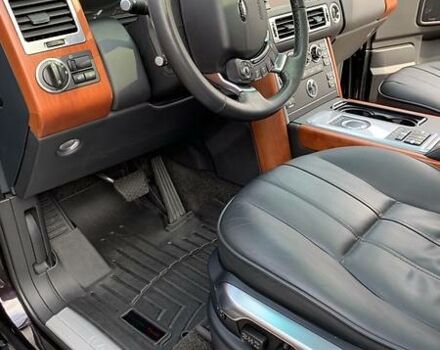 Чорний Ленд Ровер Рендж Ровер, об'ємом двигуна 4.4 л та пробігом 235 тис. км за 32700 $, фото 9 на Automoto.ua