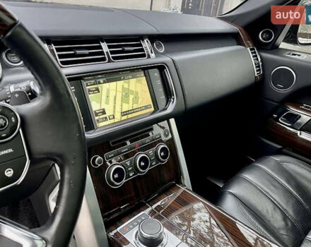 Чорний Ленд Ровер Рендж Ровер, об'ємом двигуна 5 л та пробігом 220 тис. км за 31200 $, фото 19 на Automoto.ua