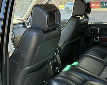 Чорний Ленд Ровер Рендж Ровер, об'ємом двигуна 4.37 л та пробігом 230 тис. км за 20000 $, фото 14 на Automoto.ua