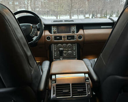 Черный Ленд Ровер Рендж Ровер, объемом двигателя 5 л и пробегом 180 тыс. км за 16000 $, фото 17 на Automoto.ua